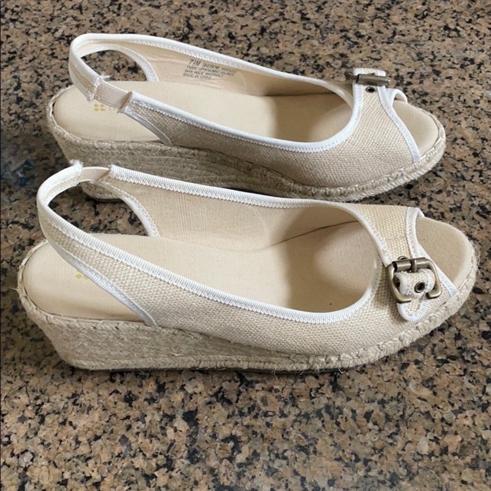 Naturalizer Sherene Comfort Wedge Slingback Sandals. Size 7.5 - Picture 8 of 10